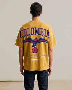 Colombia Soccer Tee — “La Tierra del Fútbol” Oversized Vintage Football Fan Shirt 3